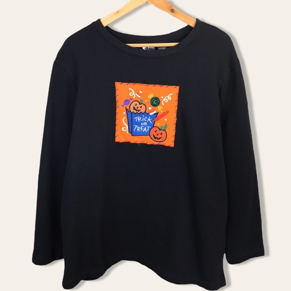 Vintage Tops - Vintage 90’s Oversized Halloween Trick or Treat Embroidered Black Sweatshirt 2X
